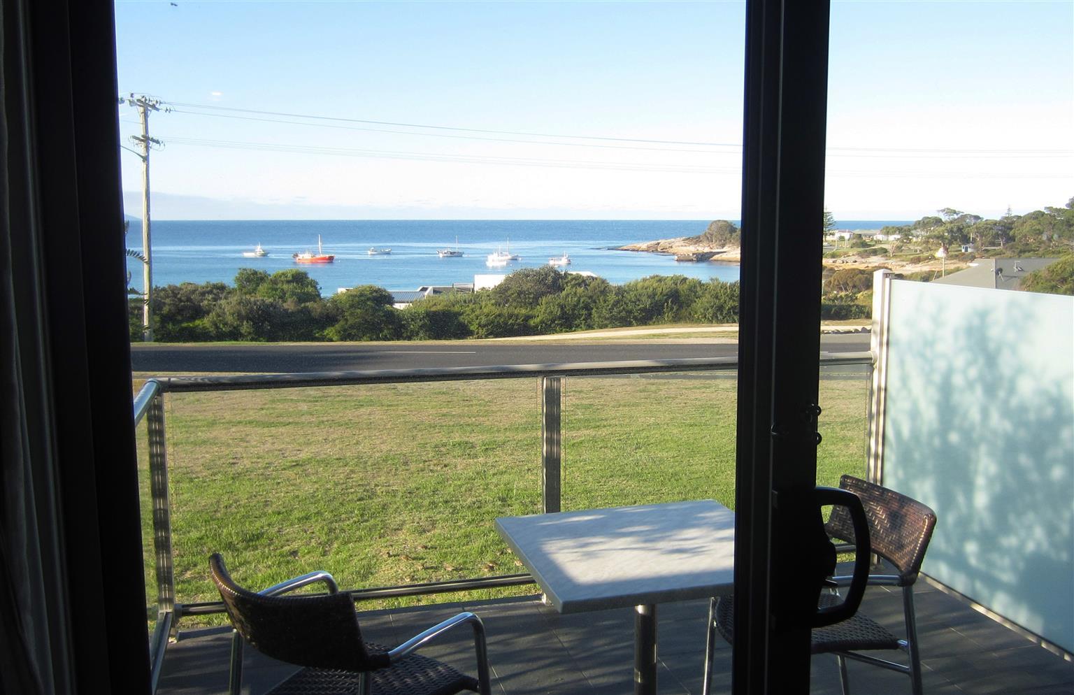 Beachfront Bicheno Exterior photo